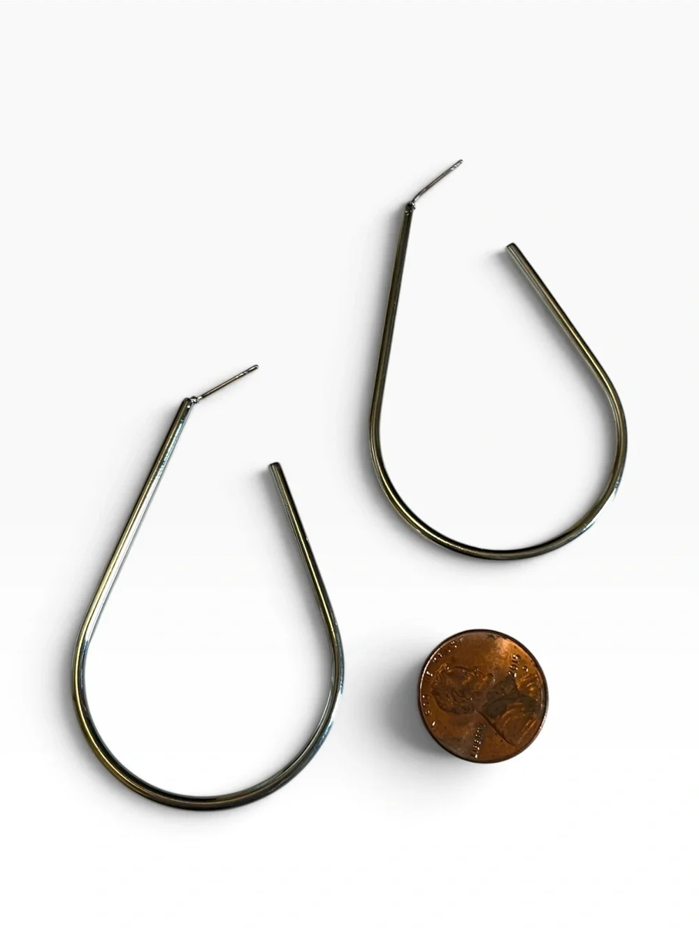 🍭5 for $20🍭 Silver Tone Teardrop Stud Earrings CC X